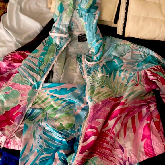 Nike suit - Picture 1 of 2